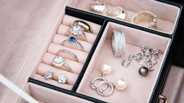 How Do You Store Expensive Jewelry?