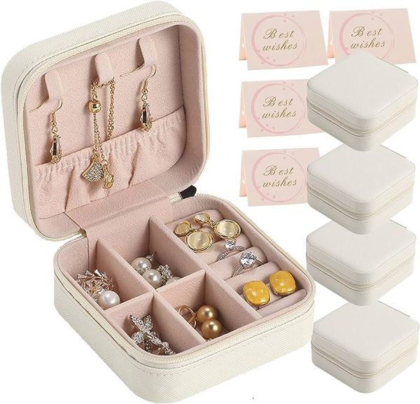 What To Gift With A Jewellery Box?